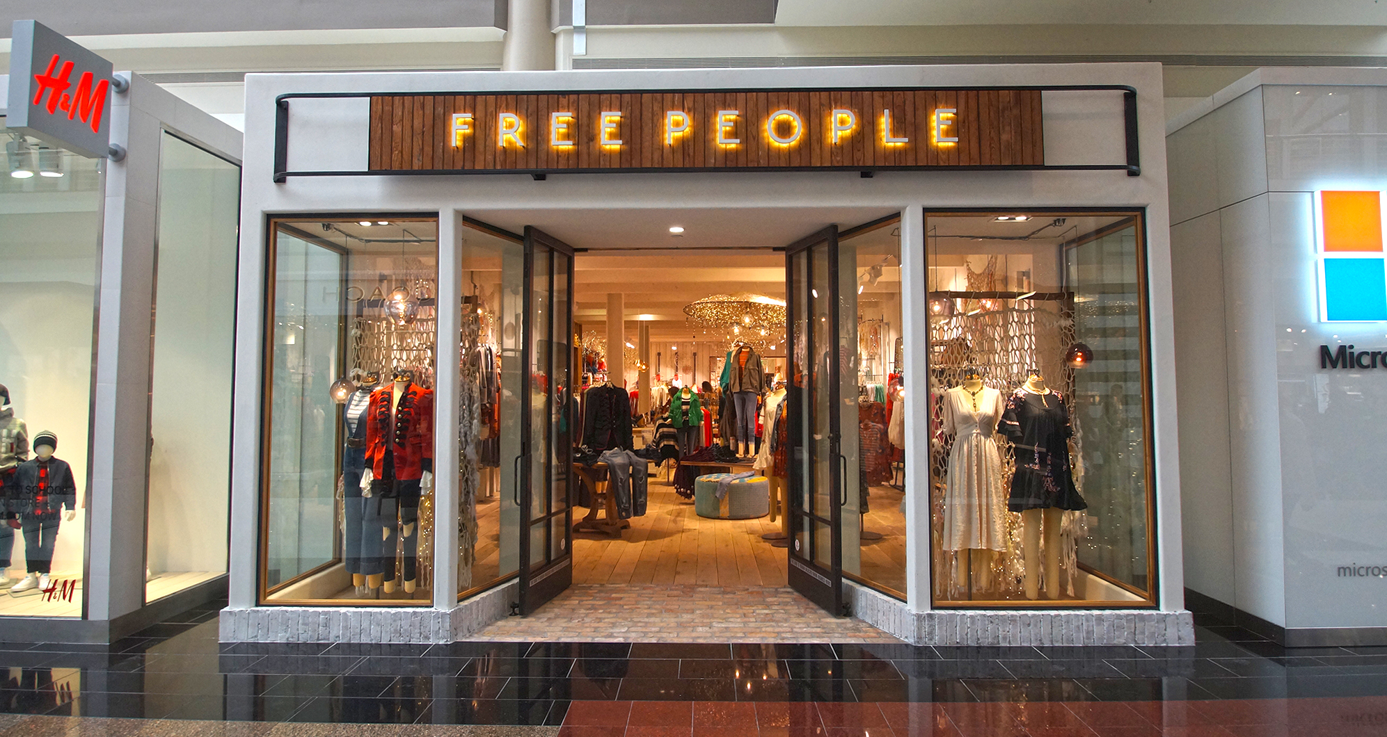 Free People's Stunning Space at Walden Galleria - Walden Galleria